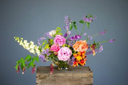 The Art of Flower Arranging: Techniques for Stunning Floral Designs