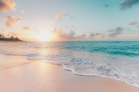 Ten Breathtaking Destinations Around the World With the Absolute Clearest Water for Swimming