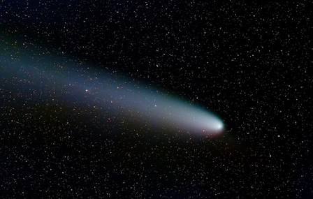 Characteristics of a Comet: Wonders of These Celestial Bodies