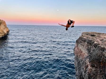 Top 8 Stunning Cliff Diving Destinations Around the Globe
