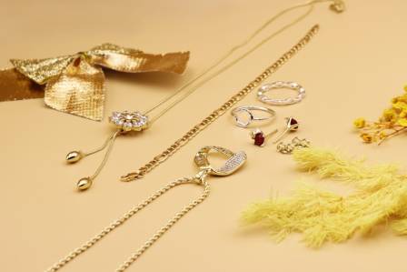 Best Jewelry Sets for Gifts That Stand Out